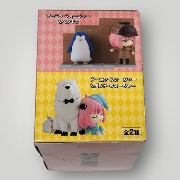 SPY x FAMILY Anya Forger & Penguin Detective Figure - Picture 4 of 4